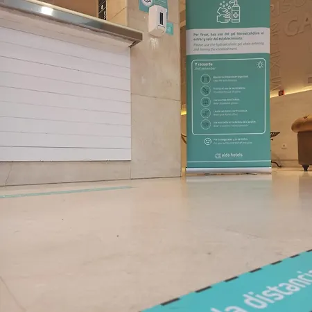 Alda Estacion מלון